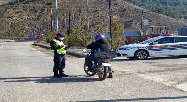 Jandarmadan motosiklet denetimi