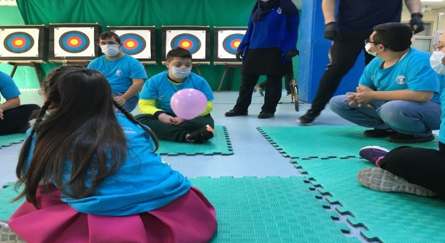 Sultangazi Belediyesinden eğitimini tamamlayan ‘down sendromlu çocuklara sertifika