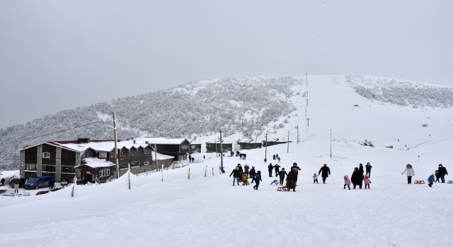 Ziganada kayak sezonu tam bitti derken yağan Mart karı ile birlikte yeniden başladı