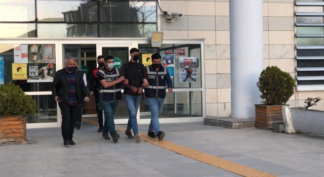 18 yaşındaki Eminenin katil zanlısı tutuklandı