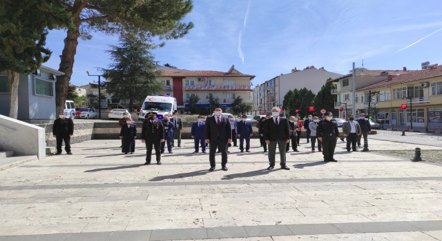 23 Nisan Ulusal Egemenlik ve Çocuk Bayramı sade bir törenle kutlandı