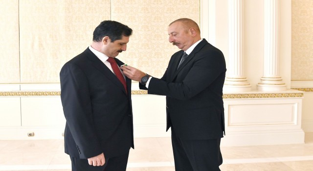 Aliyev'den görev süresi dolan Büyükelçi Erkan Özoral'a Dostluk Nişanı