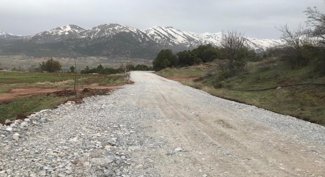 Çamelide mahallelerde üst yapı çalışmaları devam ediyor