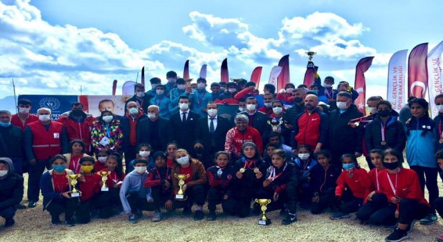 Vanlı sporcular 18 madalyanın 11ini aldı