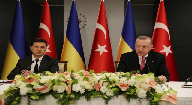 Zelenskiy: “Türkiyenin toprak bütünlüğümüzün yeniden tesisindeki desteği son derece önemlidir”