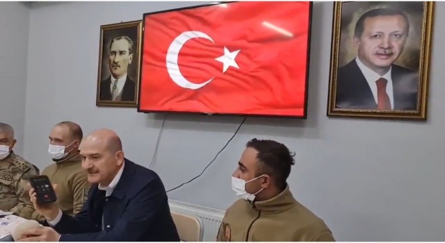 Cumhurbaşkanı Recep Tayyip Erdoğan, Yüksekova Düztepe Üs Bölgesinde görevli askerlerin bayramını kutladı