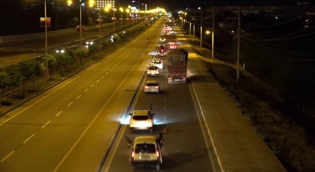Diyarbakırda yüzlerce araç konvoyu İsrail zulmünü protesto etti