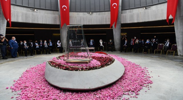 9. Cumhurbaşkanı Süleyman Demirel vefatının 6'ncı yılında kabri başında anıldı