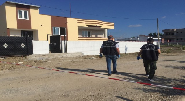 Adana'da ev basıp 2'si kadın 4 kişiyi yaraladılar