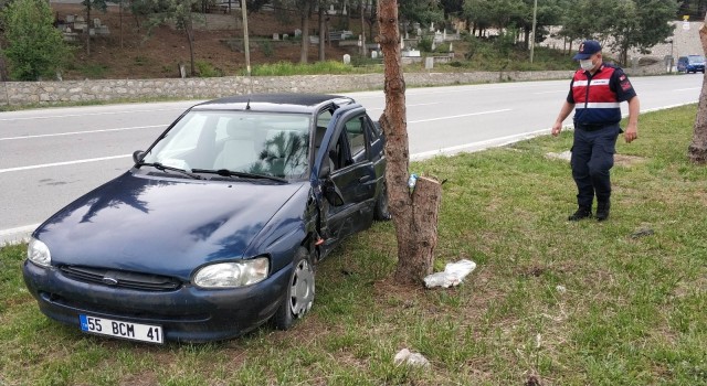 Aracının muayenesinden dönerken kaza yaptı: 1 yaralı