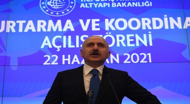 Bakan Karaismailoğlu: Dünyanın her noktasında Türk denizciliği ve Türk havacılığına hizmet veriyoruz”