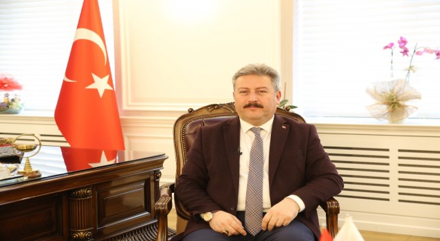 Başkan Palancıoğlu sporcu Funda Taşkını tebrik etti