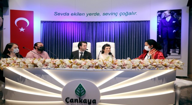 Çankaya Belediyesi bir ayda 600 çiftin nikahını kıydı