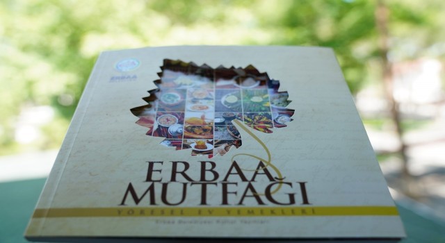 Erbaa Belediyesi yöresel yemeklerin tariflerinin yer aldığı yemek kitabı hazırladı