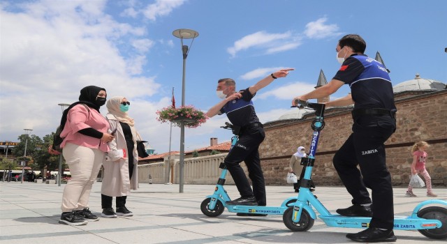 Konya Büyükşehir zabıtasından elektrikli scooter ile hizmet