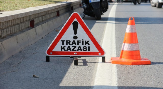 Trafik kazasında 9 yaşındaki çocuk hayatını kaybetti