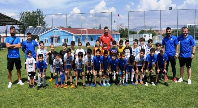 Yunusemre Altyapı Futbol Festivali sona erdi