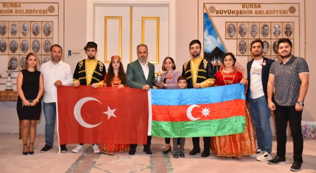Azerbaycanlı öğrenciler Karabağ toprağına Bursada kavuştu