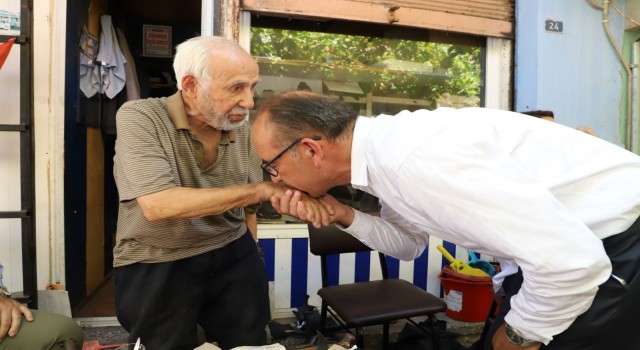 Başkan Akın esnaf ziyaretlerini sürdürüyor