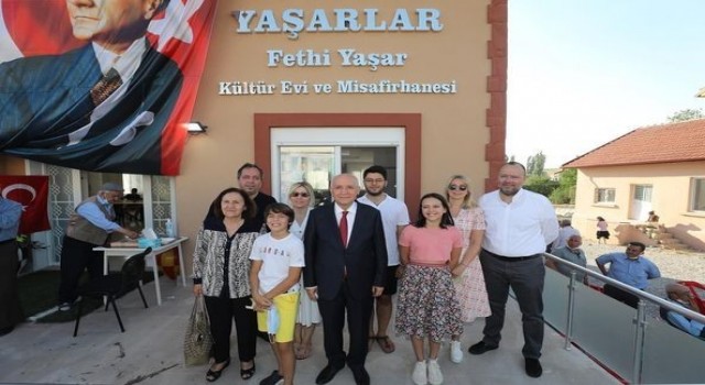 Başkan Yaşar, memleketi Sandıklıya kültür evi yaptırdı