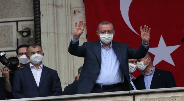 Cumhurbaşkanı Erdoğan: “Biz çok daha büyük felaketlerin altından kalktık”
