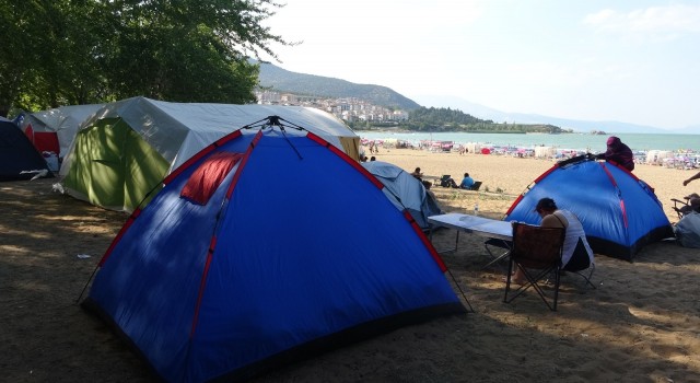 Eğirdir Gölü çadır kampının merkezi oldu
