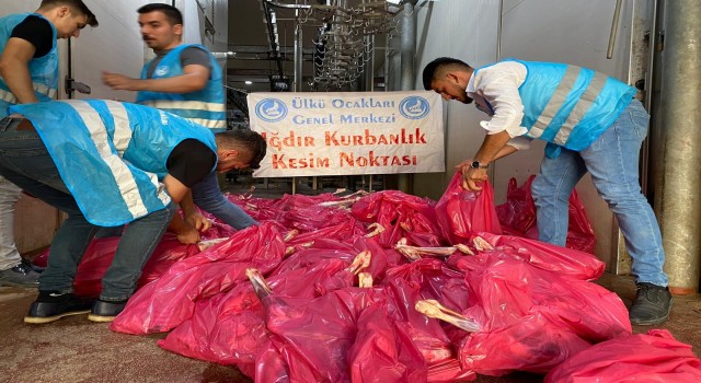 Iğdırda ihtiyaç sahibi 500 aileye kurban eti dağıtıldı