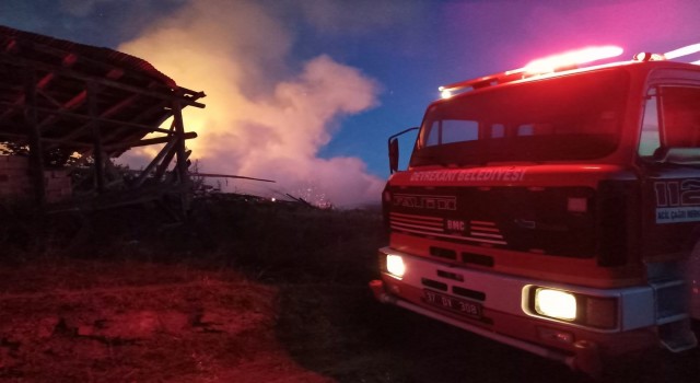 Kastamonuda çıkan yangınlarda 4 ev, 2 samanlık ve 3 ahır yandı