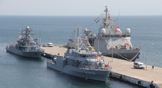 NATO gemileri Sinopta