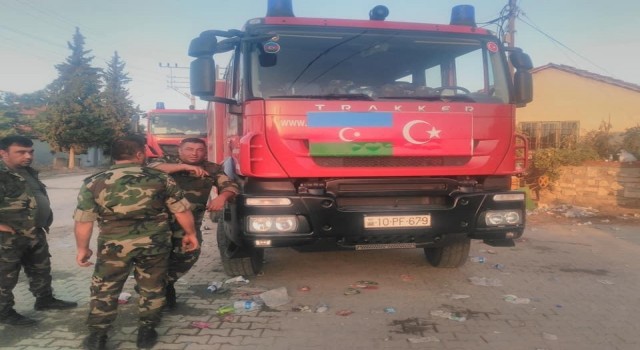 Azeri askerler Sarayköyde