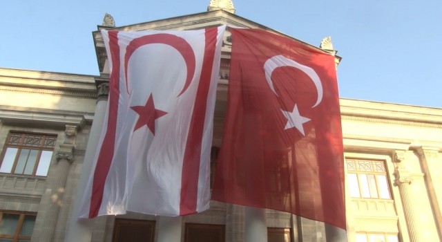 KKTC Cumhurbaşkanı Tatar: “Kıbrıstan bir ekip yarın söndürme çalışmaları için hareket edecek”