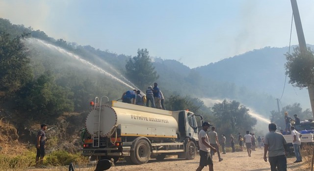 Seydikemer yangını devam ediyor