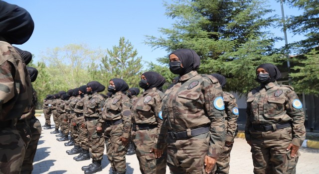 Somalili kadın polislere Türkiyede özel harekat eğitimi