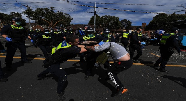 Avustralyada karantina karşıtı gösterilerde arbede: 267 gözaltı