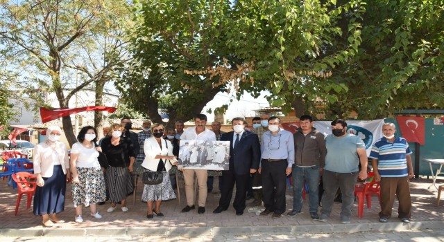 Büyükşehir ve MASKİ ekipleri Ahmetlide vatandaşları dinledi