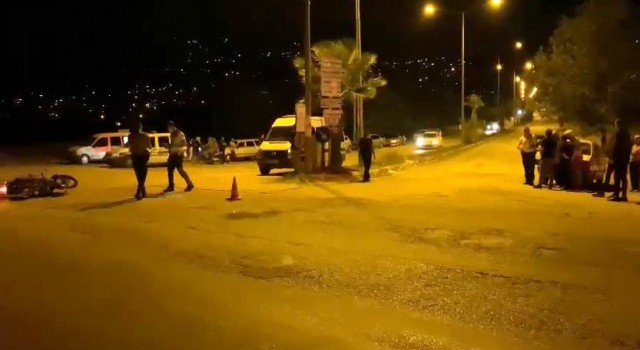 Osmaniyede otomobil ile motosiklet çarpıştı: 2 yaralı