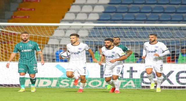 Süper Lig: Kasımpaşa: 1 - İH Konyaspor: 2 (İlk yarı)