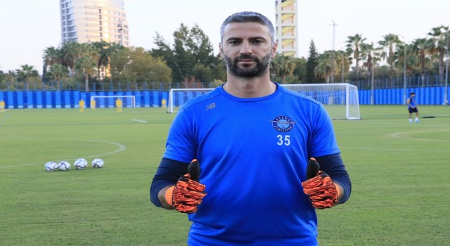 Vincenzo Montelle: Biz takım olarak iyi olursak Balotelli ve Belhandanın performansı da iyi olur”