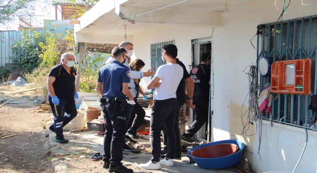 Antalyada müstakil evde şüpheli ölüm