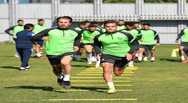 Bursasporda Balıkesirspor maçının taktik antrenmanı yapıldı