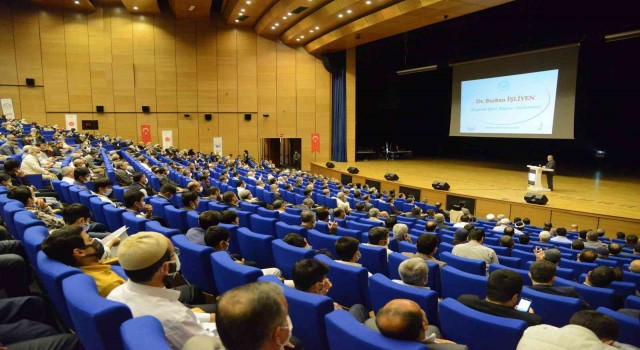 Diyarbakırda Peygamberimiz ve Vefa Toplumu konferansı