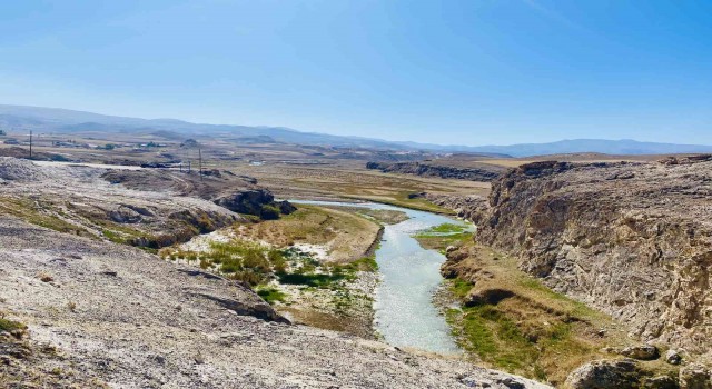 Doğal Kudret Köprüsü manzarasıyla hayran bırakıyor