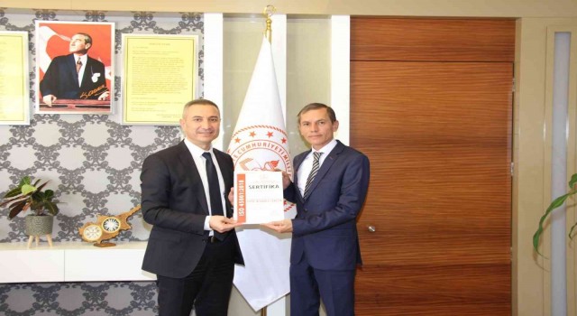 Fatma Mehmet Cadıl Fen Lisesine ISO 45001:2018 belgesi