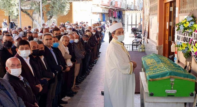 Helva ve tahin imalatının duayen isimlerinden Ali Kama hayatını kaybetti