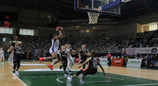 KBSL: UMF Yapı İzmit Belediyespor: 85 - Beşiktaş HDI Sigorta: 67