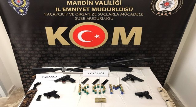 Mardin polisinden 3 ilçede kaçak silah operasyonu: 7 tutuklama