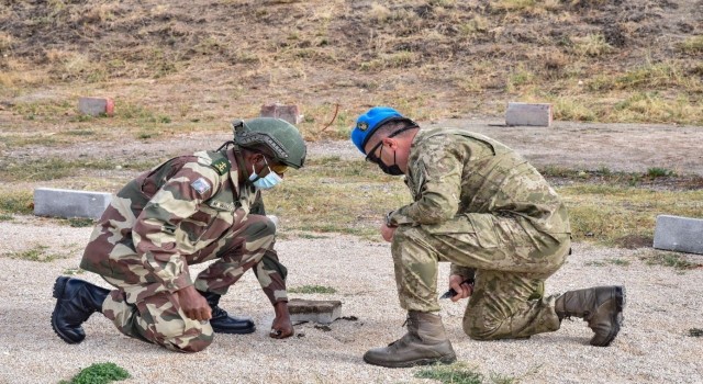 MSB: “Gambiyalı misafir askeri personele ‘Mayın ve EYP ile Mücadele Eğitimi verildi