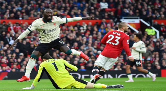 Muhammed Salah şov yaptı, Liverpool Manchester Unitedı dağıttı