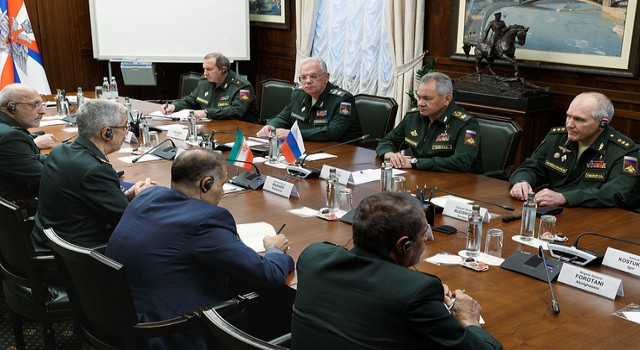 Rusya Savunma Bakanı Şoygu: Rusya ve İran, uluslararası terörle aktif olarak mücadele ediyor