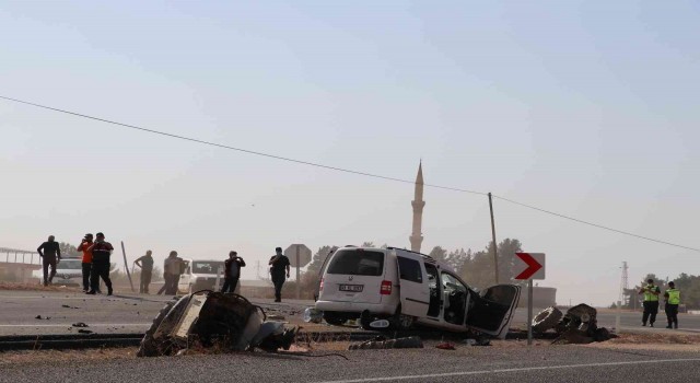Traktörün ikiye bölündüğü feci kazada 1 kişi öldü, 3 kişi yaralandı